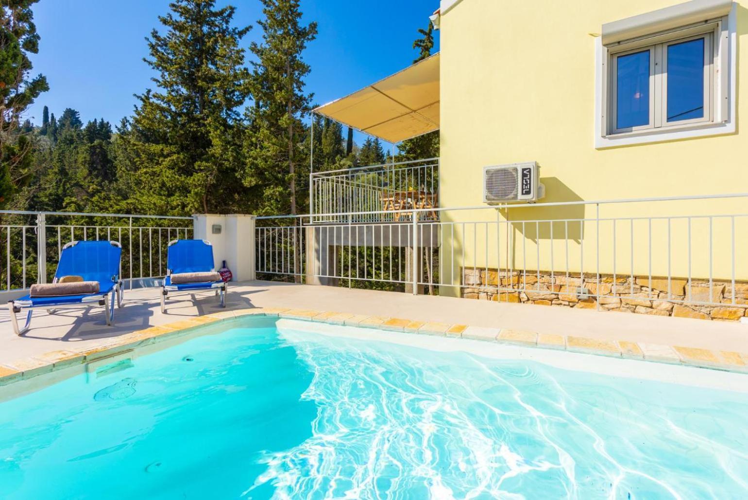 Villa Ifigeneia Гайос Екстериор снимка